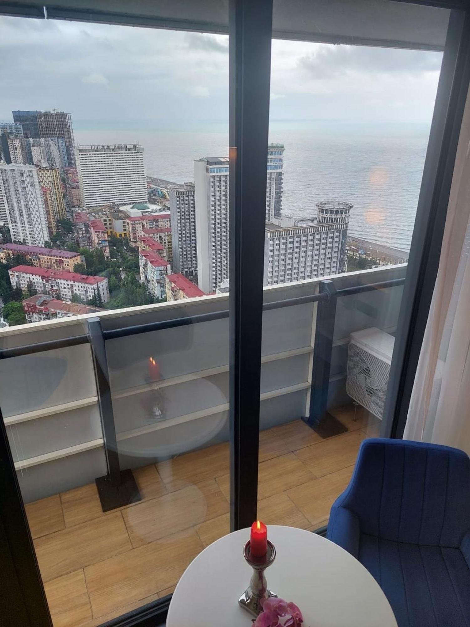 Apart-Hotel Orbi City Batumi Exterior foto